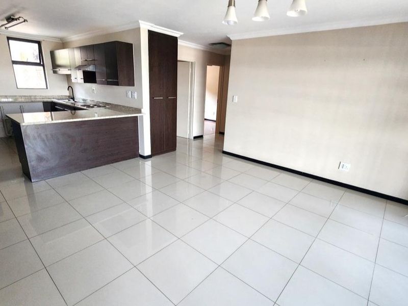 Secure & Affordable, Modern Apartment in Solheim Plus Carport, Lift & Gym - Photo 3