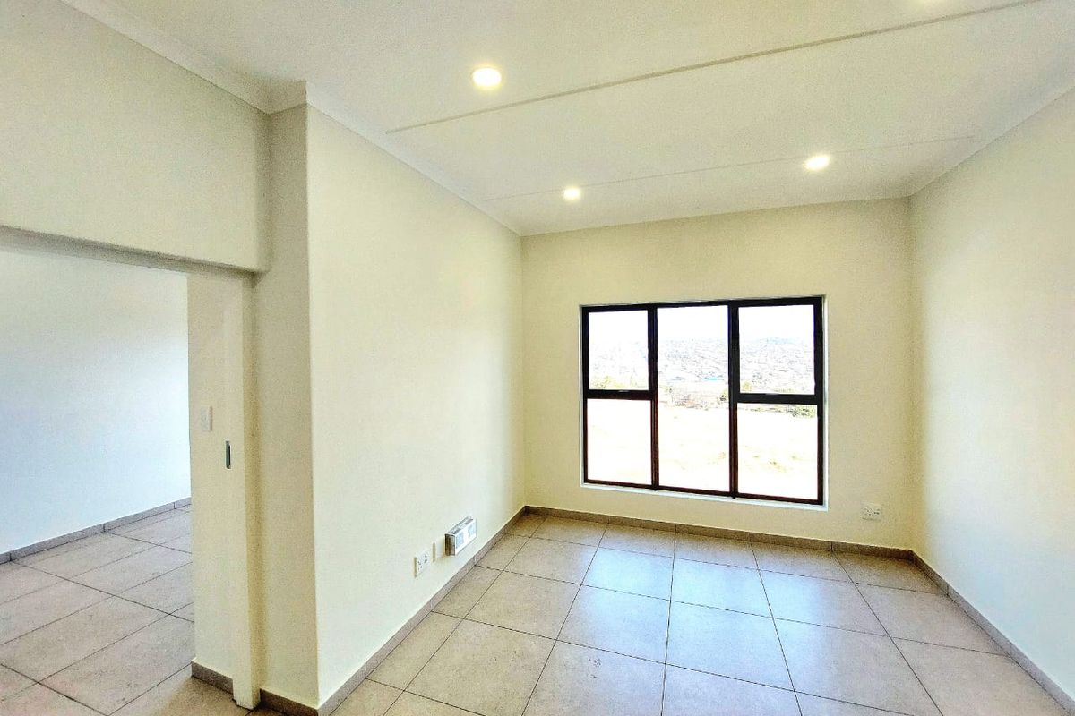 Modern 1-Bedroom Apartment – Starting from R898 275 - Photo 4