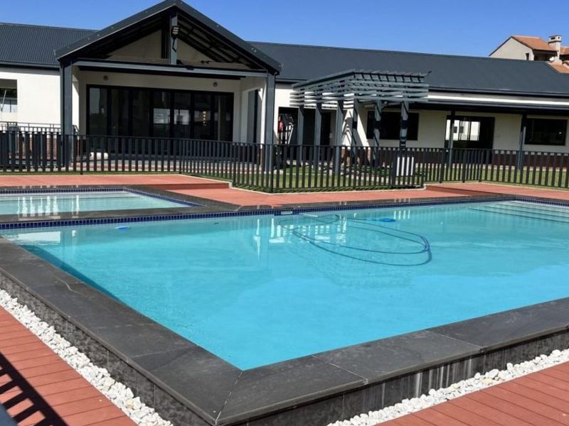 Sophisticated 2 Bed, 2 Bath Apartment – From R1 350 000 - Photo 2