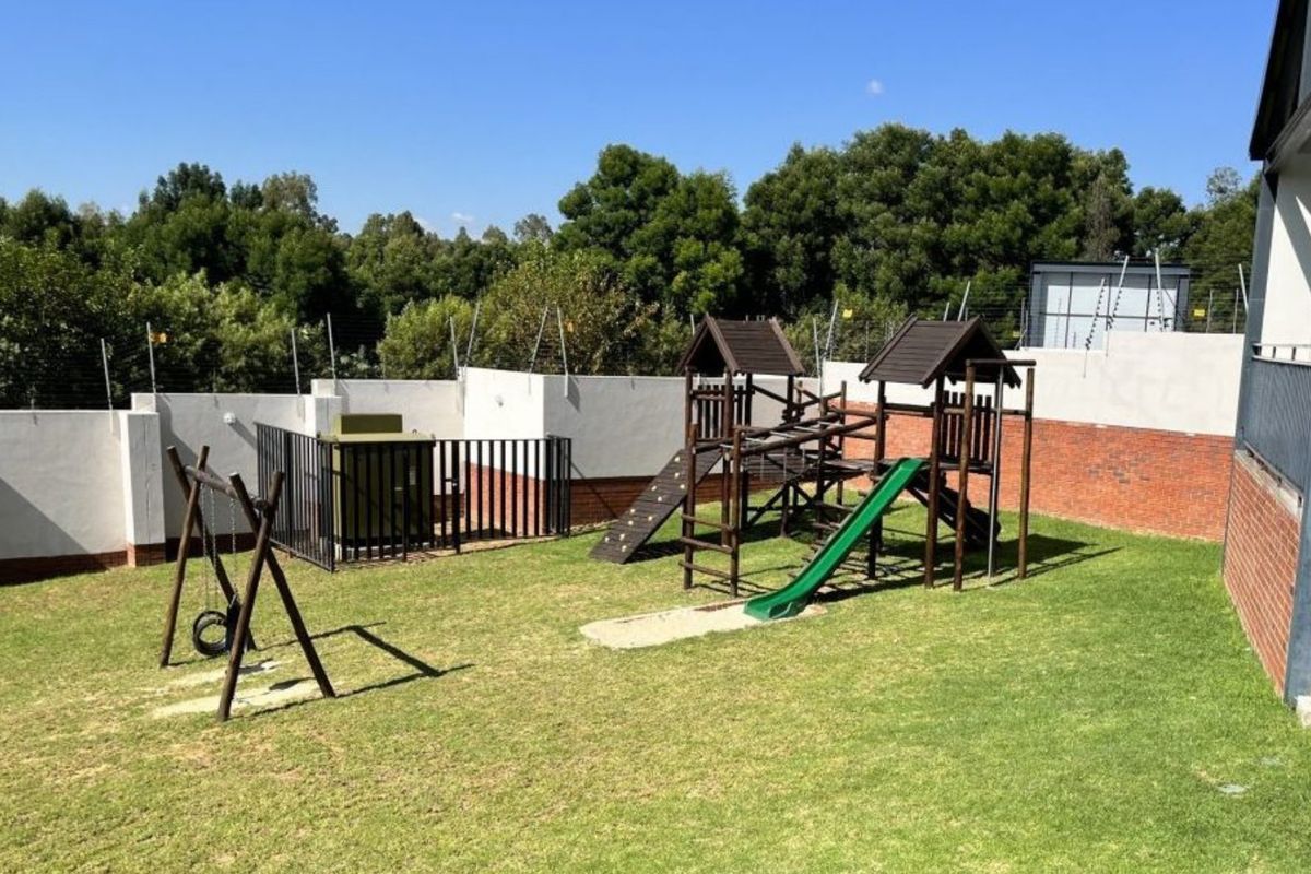 Luxury Redefined – 2 Bed, 2 Bath | 92sqm From R1 450 000 - Photo 4