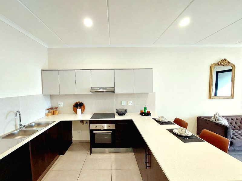 Modern 2-Bedroom, 2-Bathroom Apartment – Starting from R1 537 830 - Photo 5