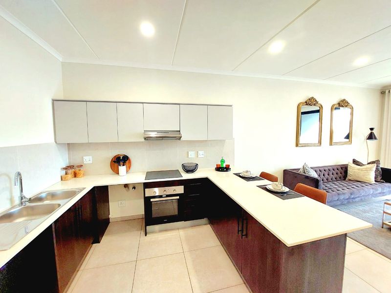 Modern 2-Bedroom, 2-Bathroom Apartment – Starting from R1 537 830 - Photo 4