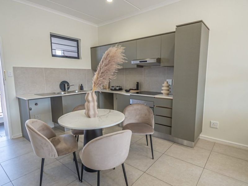 Modern 2-Bedroom Apartment – Starting from R1 366 050 - Photo 2