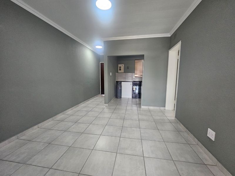 2 Bedroom Apartment for Sale - Photo 7