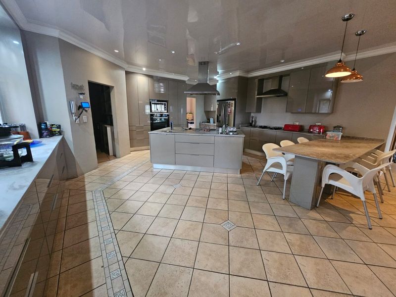 MAJESTIC MASTERPIECE - Photo 8