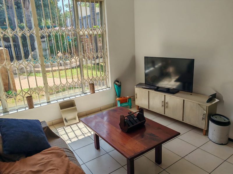 3 Bedroom Cluster For Sale in Edendale - Photo 6