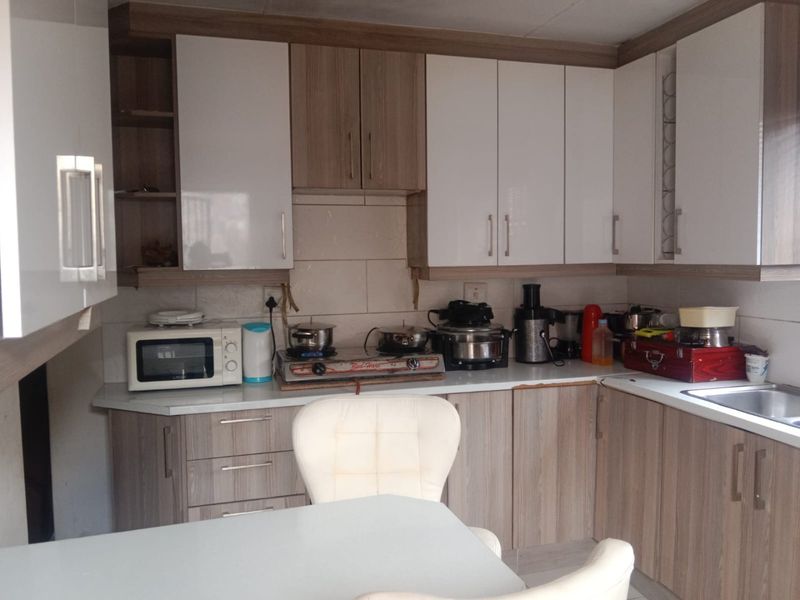 3 bedroom house for sale in Mthatha - Photo 7