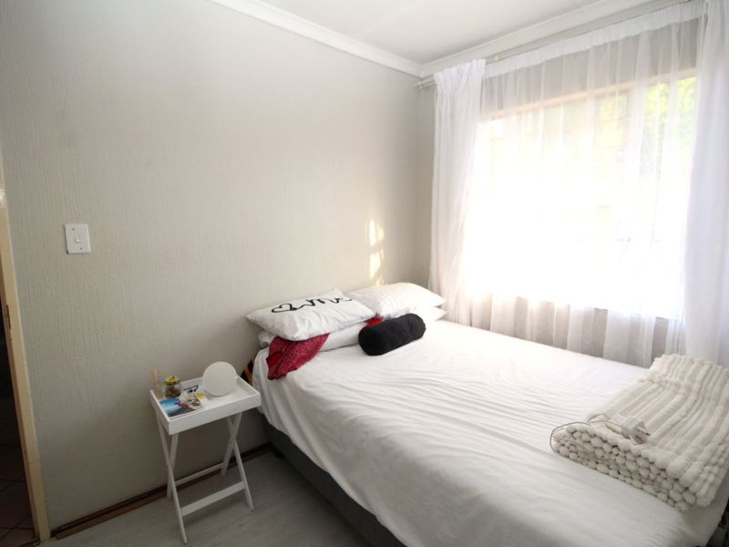 First Floor 3-Bedroom Apartment – For Sale - Photo 8