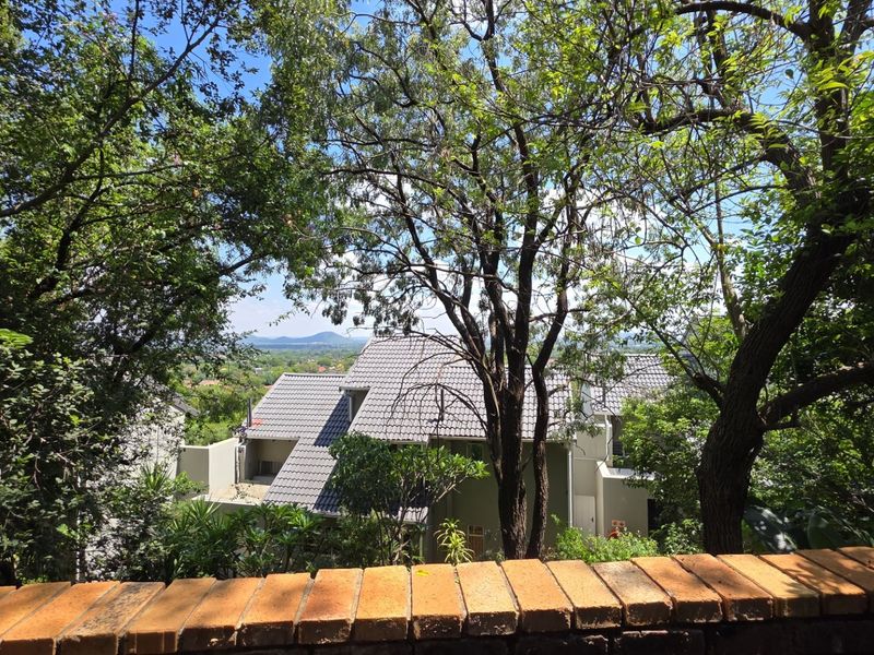 Modern Three-Storey Townhouse in Wonderboom - Photo 7