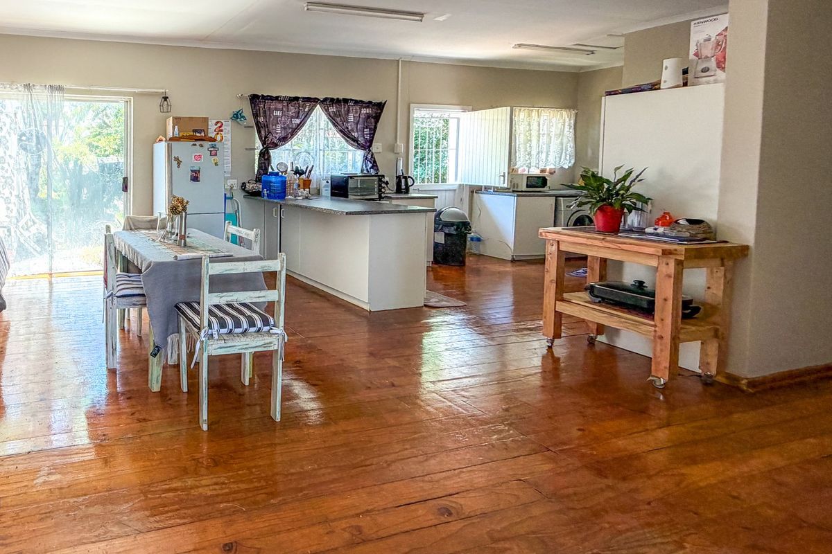 Double the Charm, Double the Potential in Gonubie Avenues - Photo 5