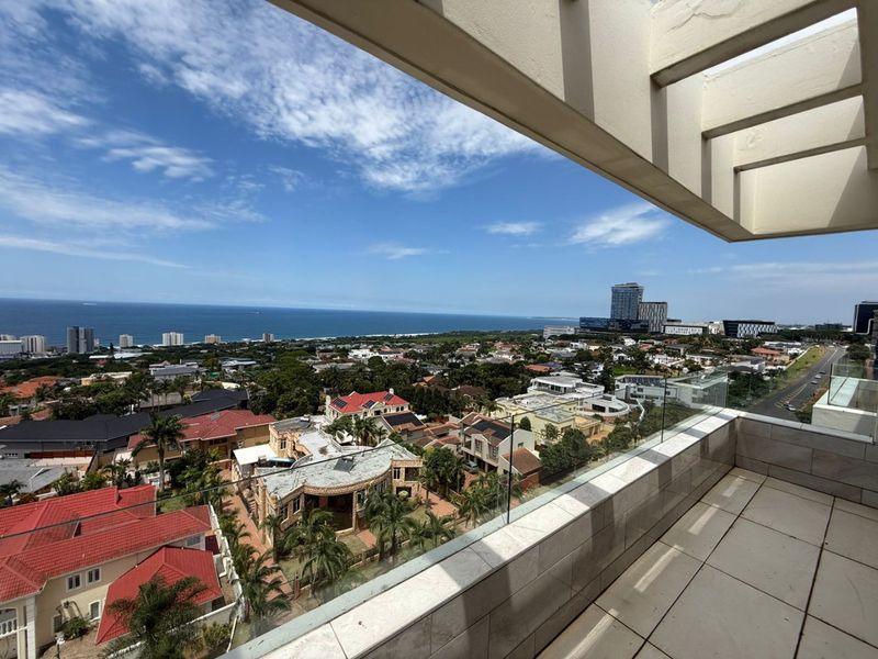 For Sale in Umhlanga, 3 Bedroom Penthouse with Teen pad.. - Photo 1