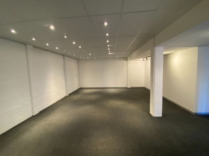 375m2 Industrial Space to Let  - Photo 5