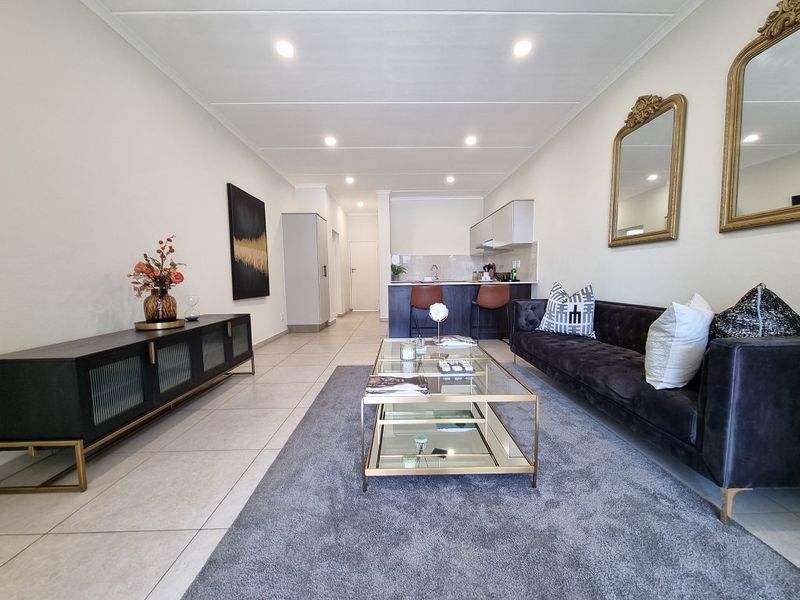 Emerald Skye - Ultra Modern, 2 Bedroom, 2 Bathroom Apartments - Photo 7