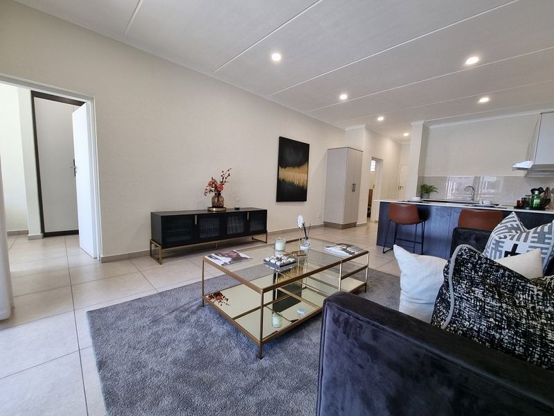 Emerald Skye - Ultra Modern, 2 Bedroom, 2 Bathroom Apartments - Photo 6