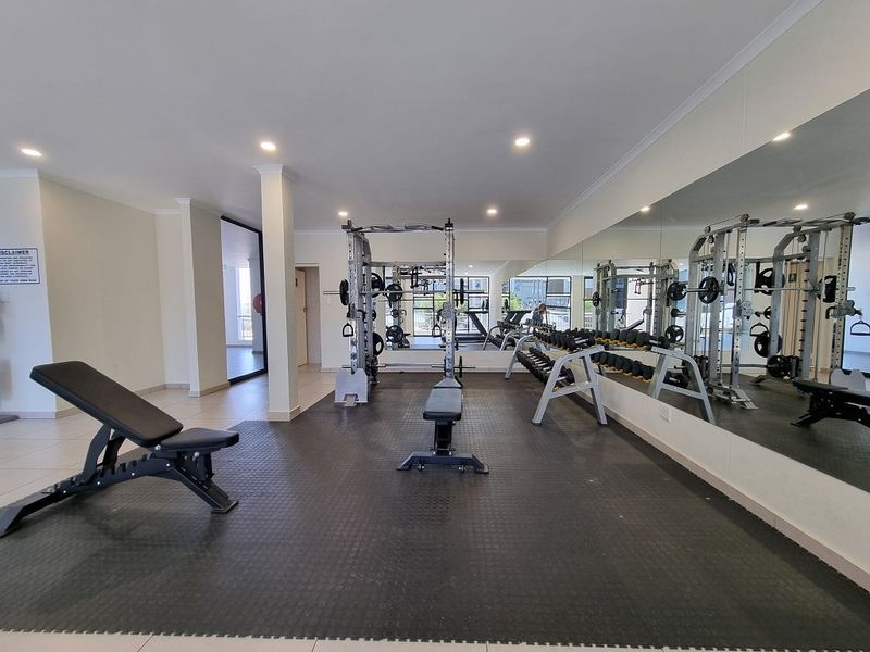 Emerald Skye - Ultra Modern, 2 Bedroom, 2 Bathroom Apartments - Photo 4