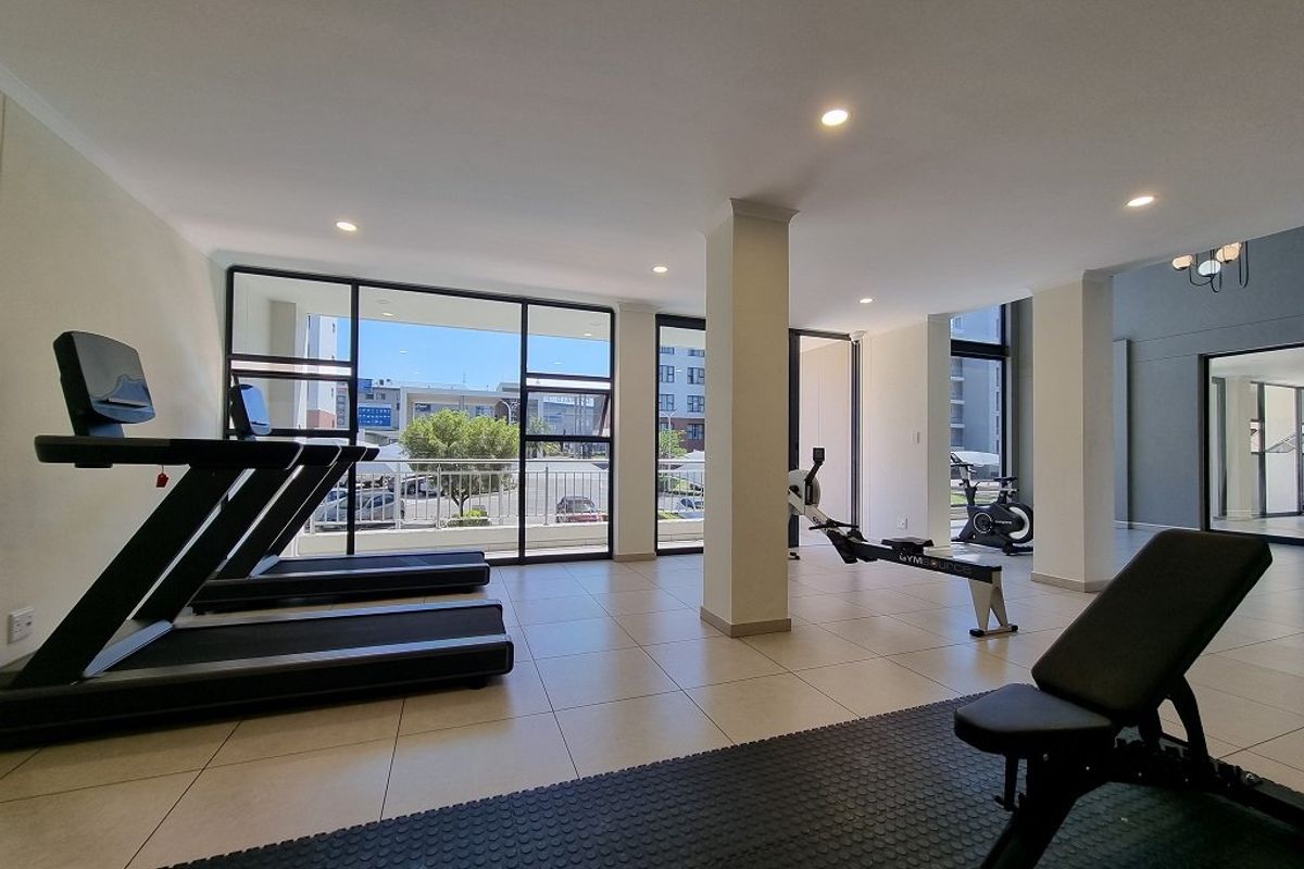 Ultra Luxurious, Skye Duplex,  3-Bedroom, 3.5-Bathroom Apartment - Photo 3