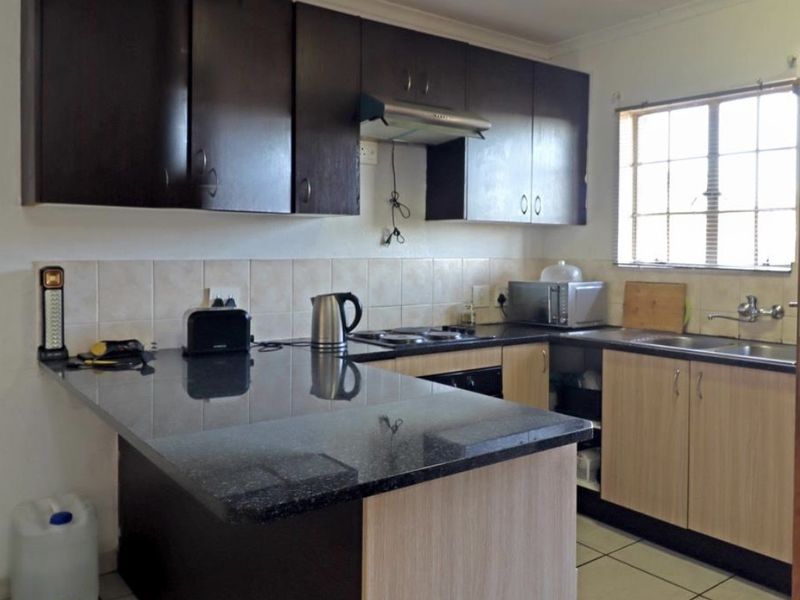 Nice townhouse for sale in a peaceful location  - Photo 3