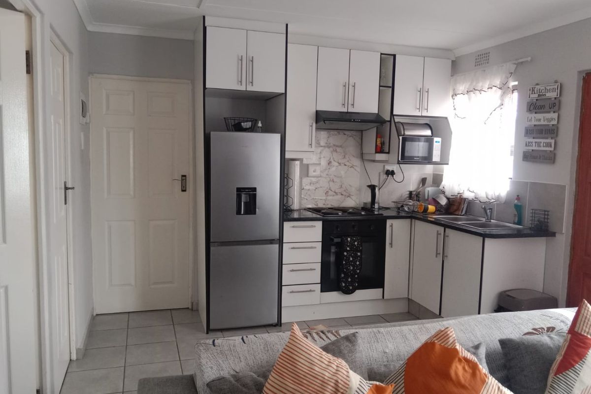 2 bedroom apartment for sale  - Photo 3