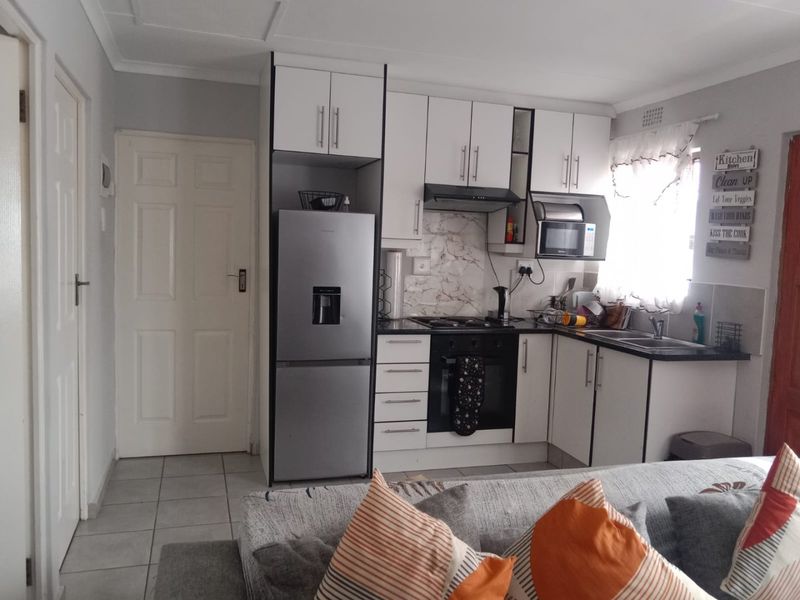 2 bedroom apartment for sale  - Photo 4