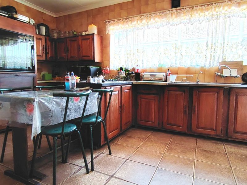 Smallholding with Established Infrastructure - Photo 7