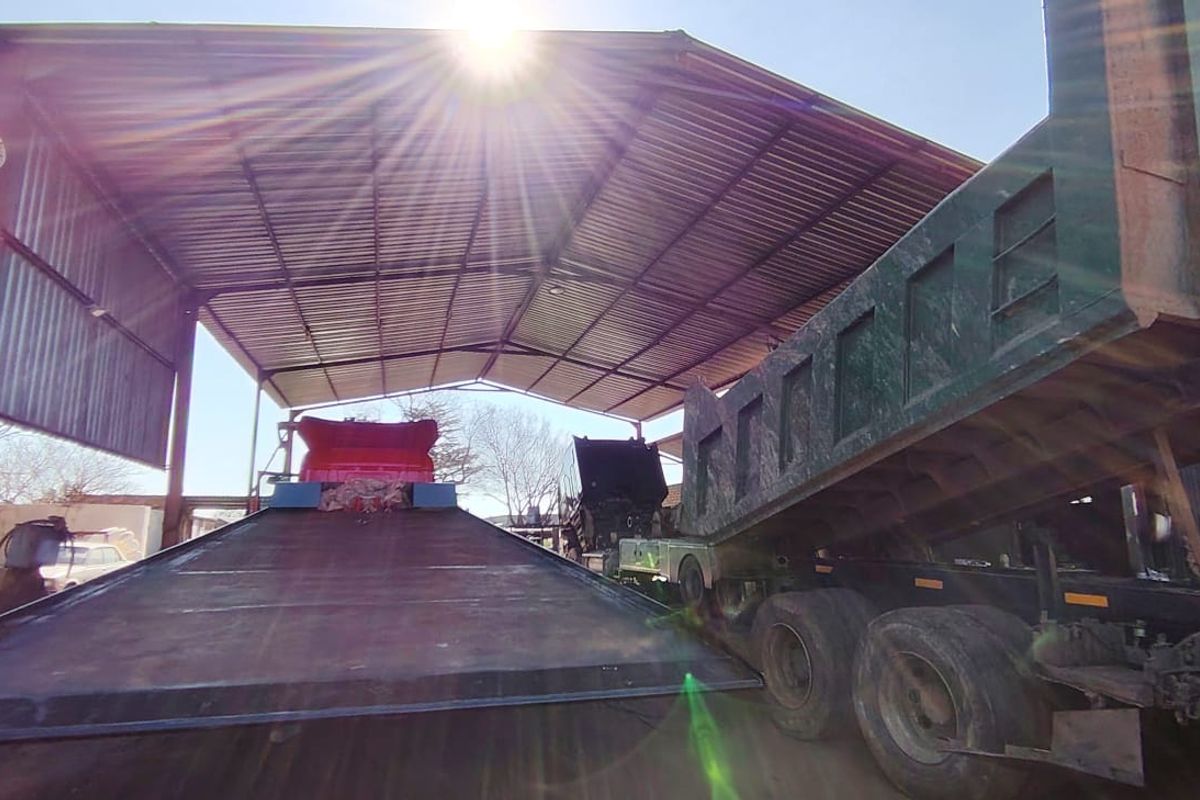 Ultimate Family Farmhouse with Flat, Solar, and Storage. - Photo 4