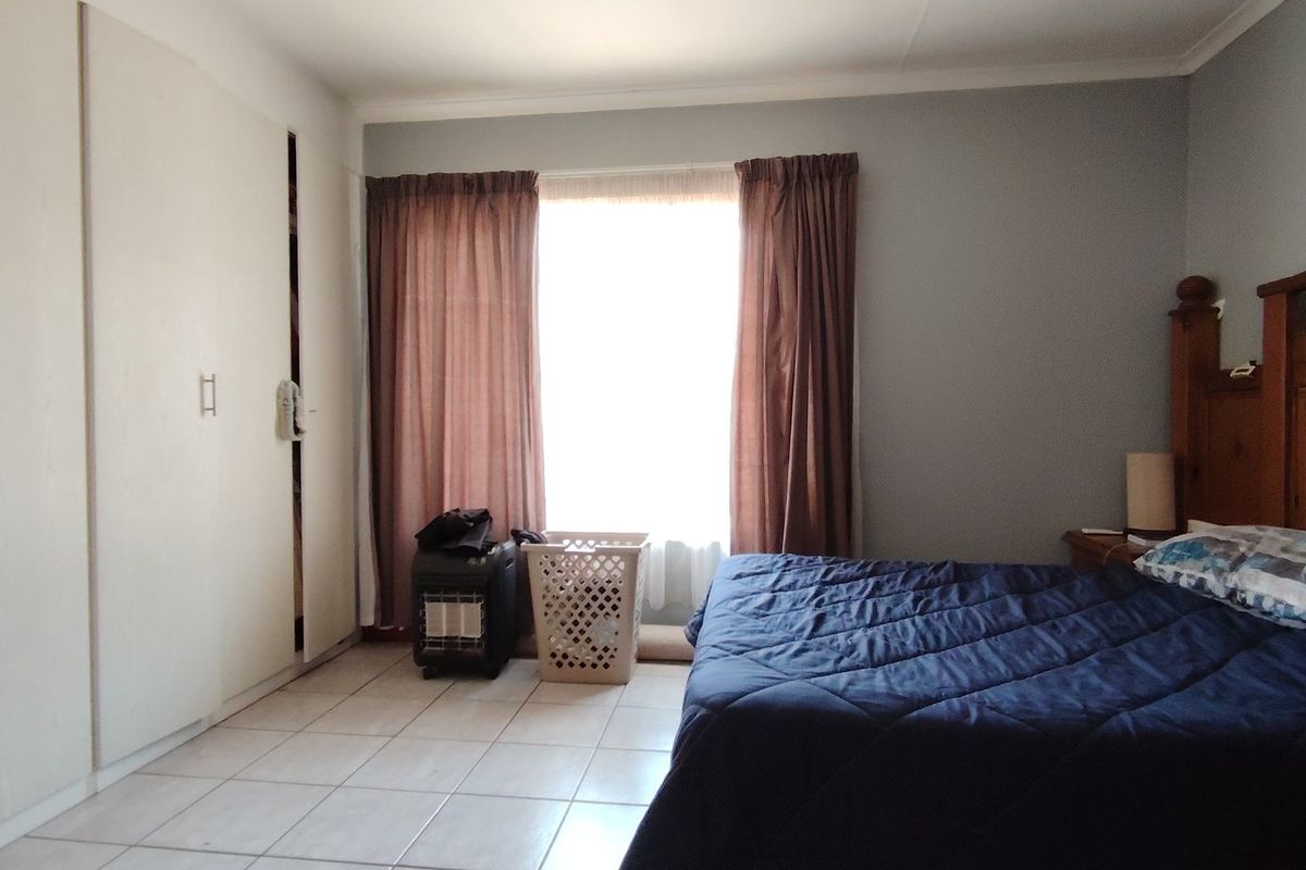 Facebrick Townhouse – Move-In Ready! - Photo 5