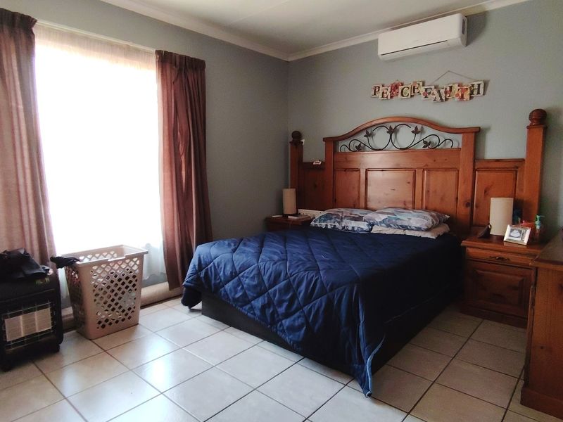 Facebrick Townhouse – Move-In Ready! - Photo 4