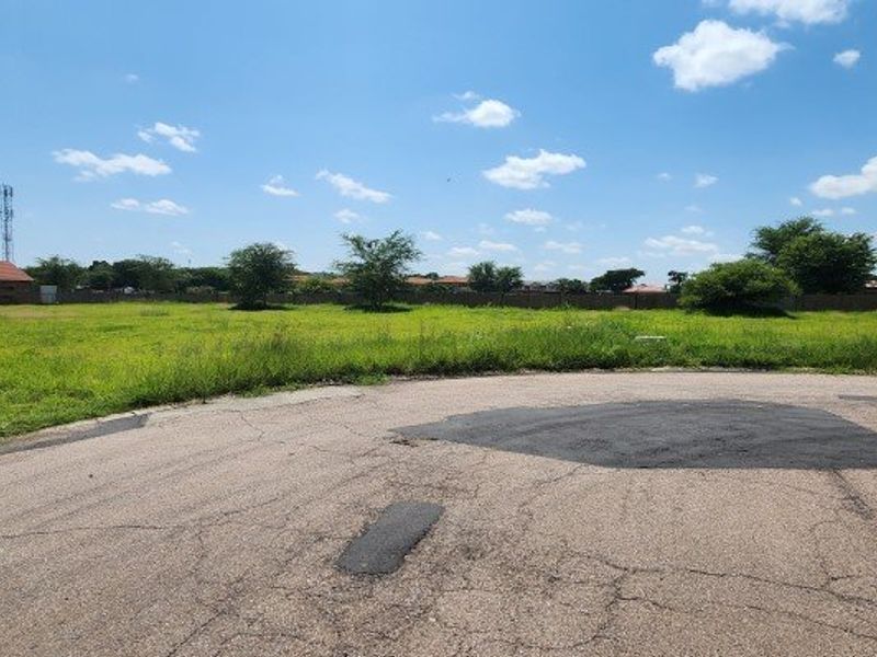 752m2 Vacant Land in Brits - Photo 3