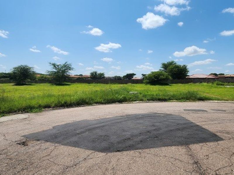 752m2 Vacant Land in Brits - Photo 4
