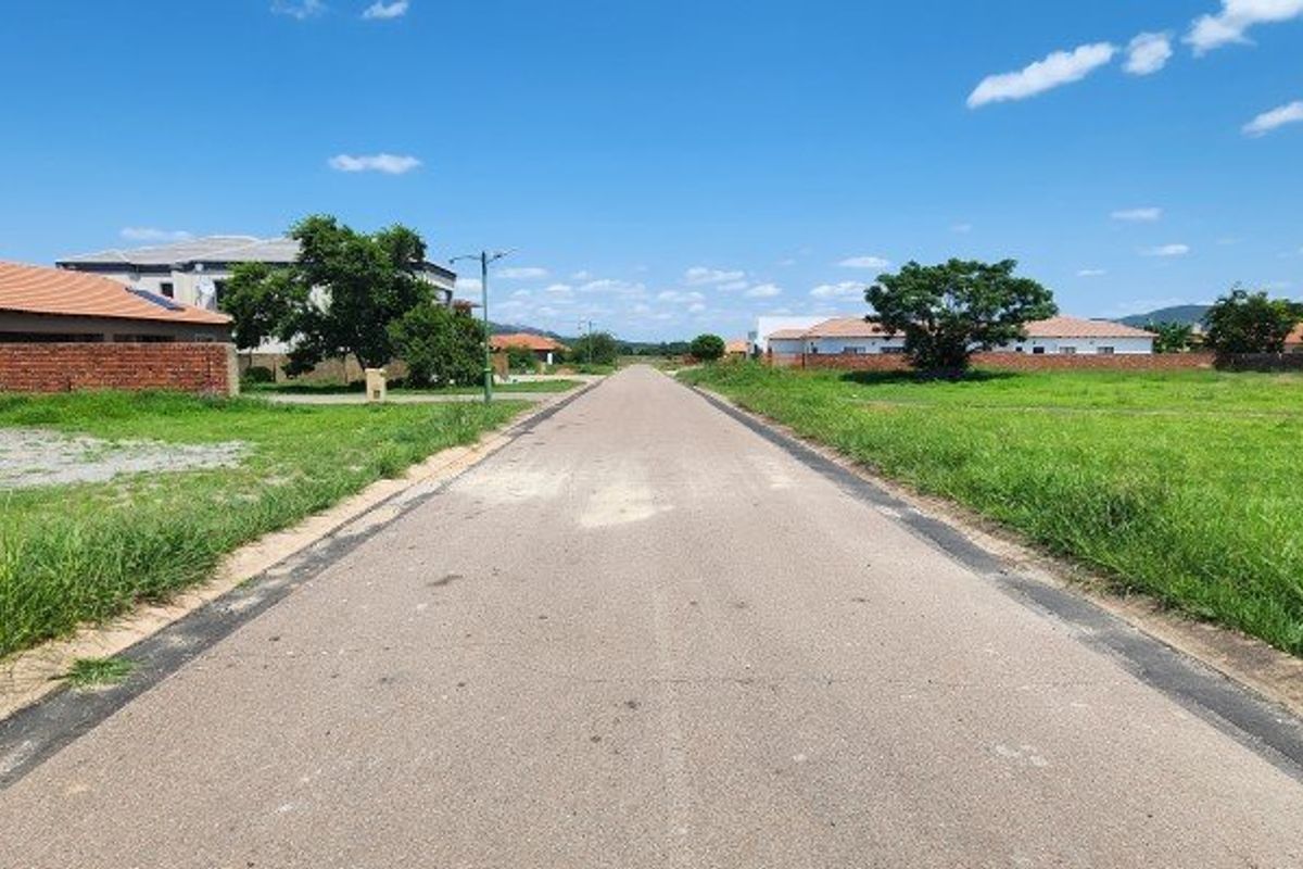 752m2 Vacant Land in Brits - Photo 2