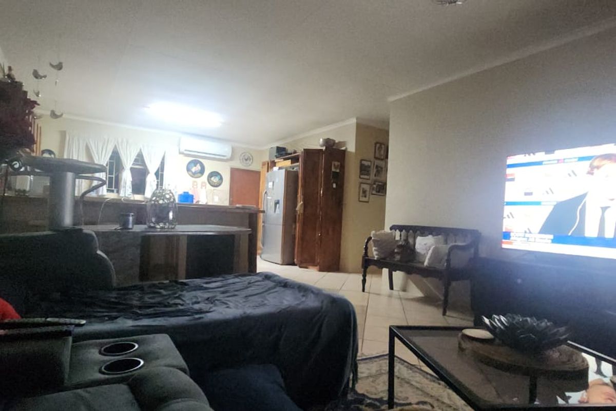 Multi-Home Property in Rustenburg - Photo 3