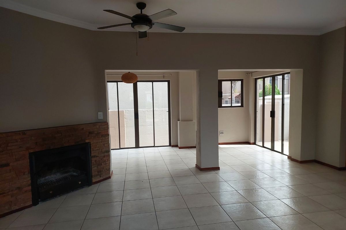 3 Bedroom house for Sale Xanadu  - Photo 4