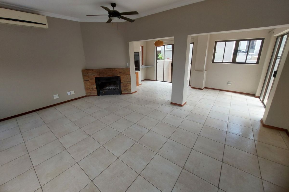 3 Bedroom house for Sale Xanadu  - Photo 4