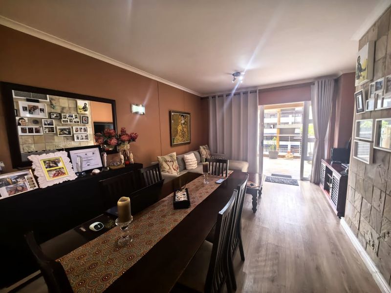 2 Bedrooms, 2 Bathrooms Apartment For Sale In New Town Center, Umhlanga - Photo 8