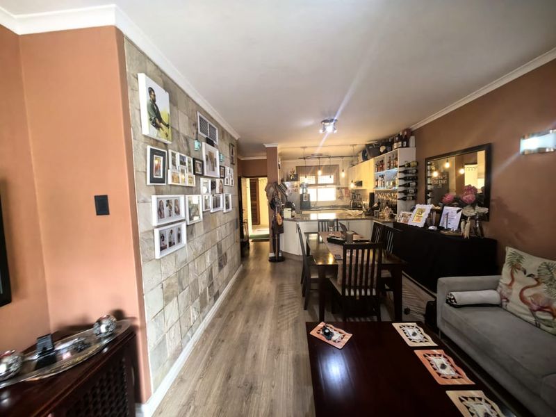 2 Bedrooms, 2 Bathrooms Apartment For Sale In New Town Center, Umhlanga - Photo 7