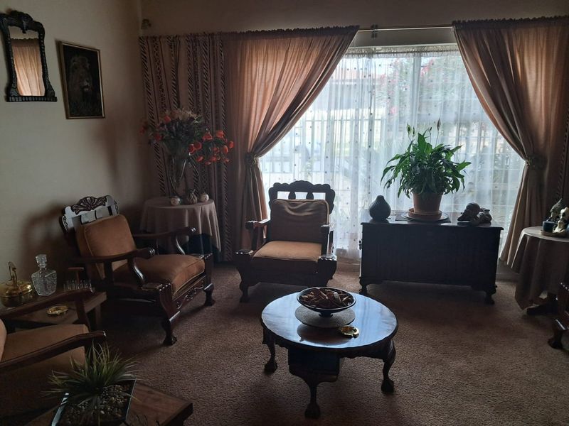 Generous Family Living with Versatile Spaces and Charming Garden in Krugersdorp West - Photo 6