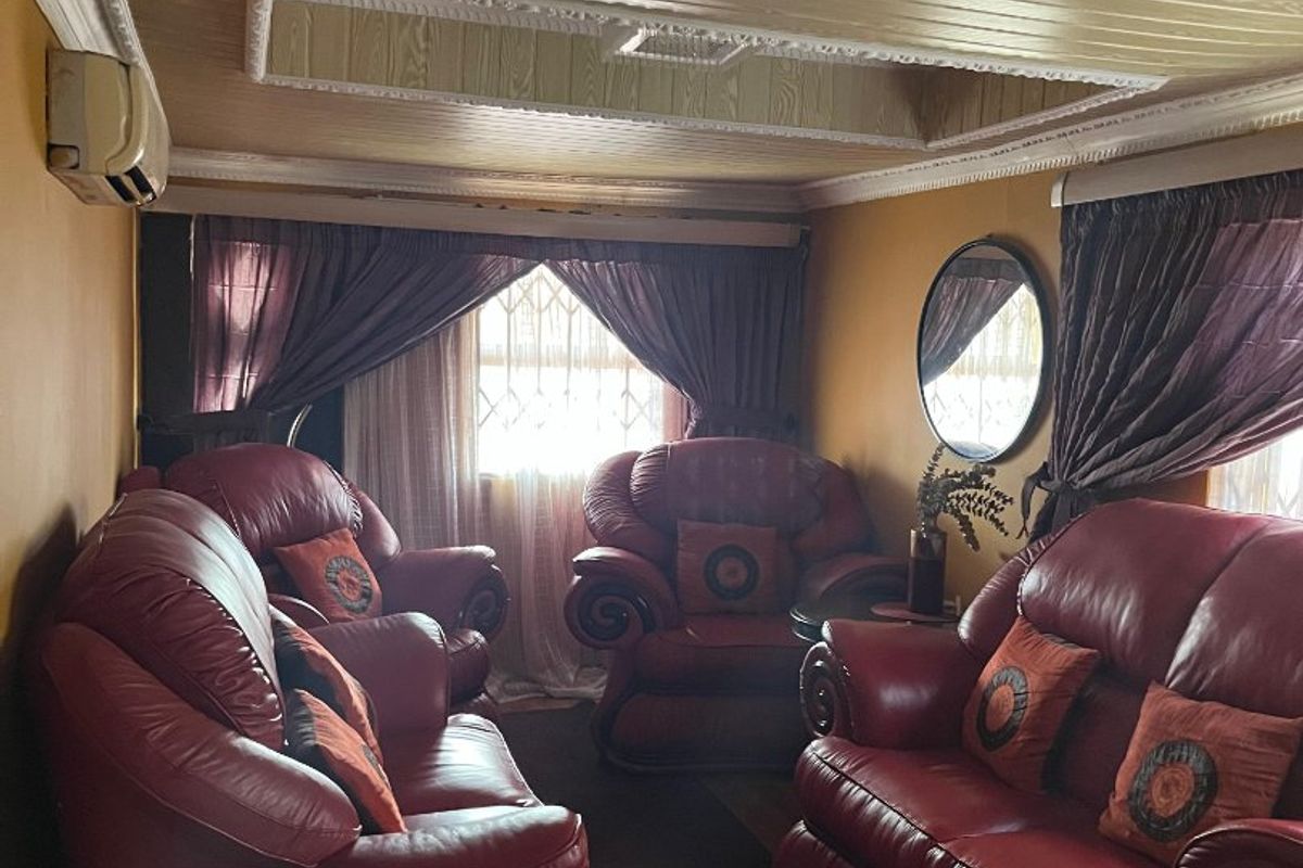 Exclusive Mandate on a 3 Bedroom Home in Kuyasa - Photo 3