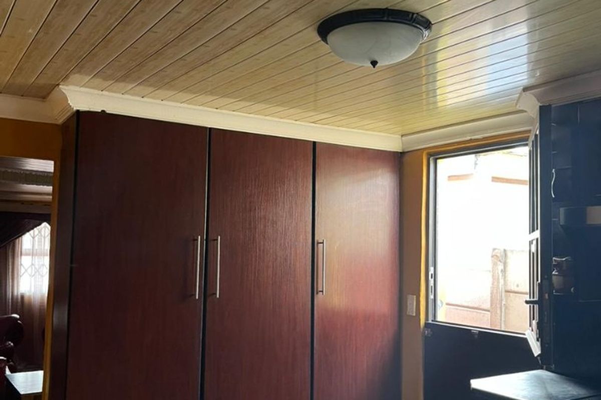 Exclusive Mandate on a 3 Bedroom Home in Kuyasa - Photo 2