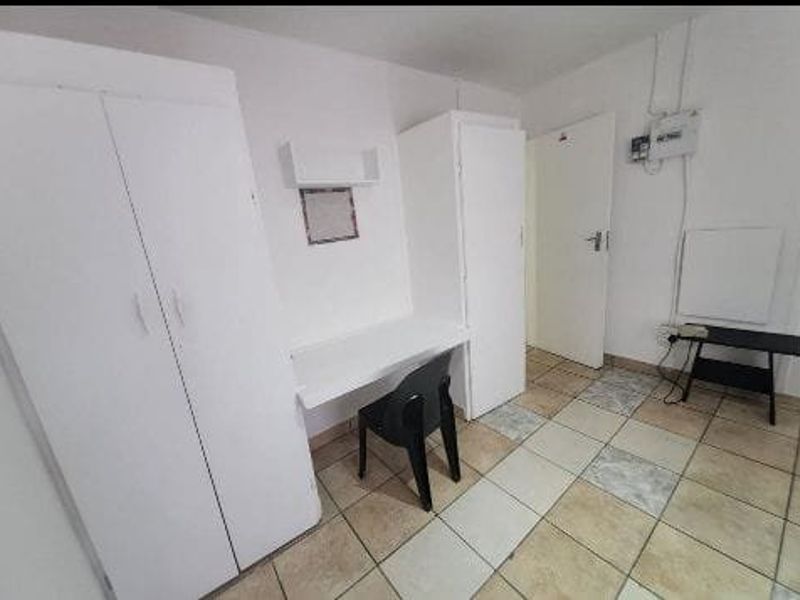 BRANDWAG STUDENT ACCOMMODATION — PRIME UFS LOCATION - Photo 10