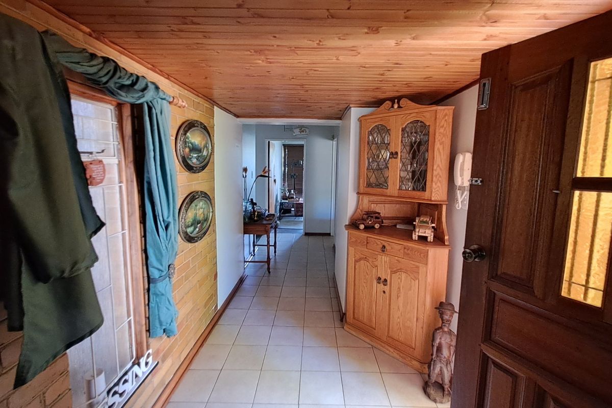 "Entertainment" Family Home in Fichardtpark - Photo 5