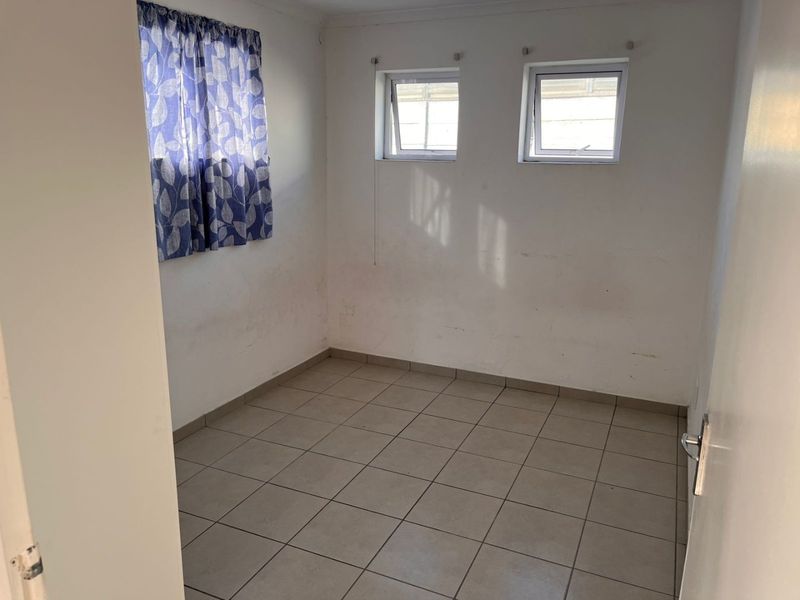2 bedroom house for sale in Bishop Lavis - Photo 7