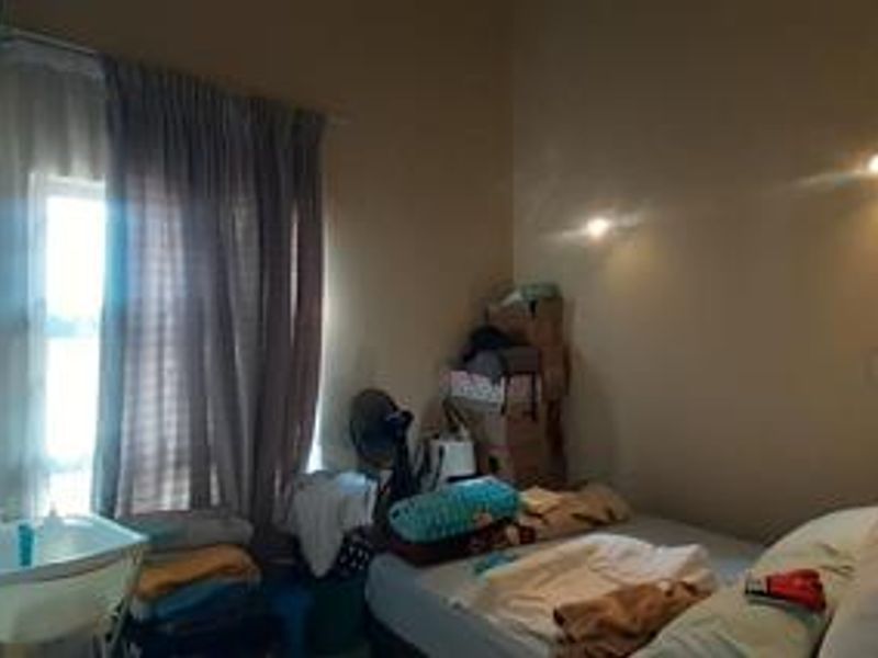 Modern 2-bedroom 2 bathroom for in Rooihuiskraal - Photo 8