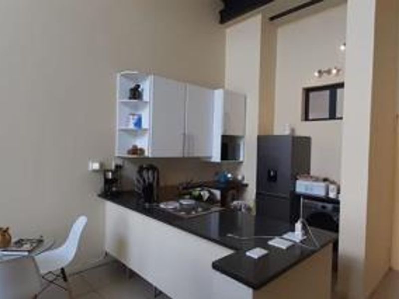 Modern 2-bedroom 2 bathroom for in Rooihuiskraal - Photo 2