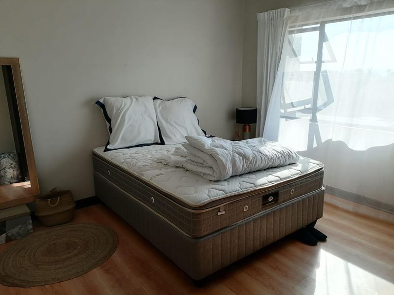 Modern 2 bedroom 1st floor unit for sale in Centurion - Photo 10