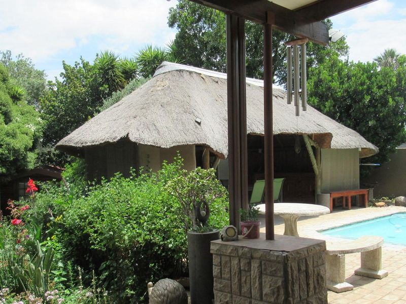 3 Bedroom House for Sale in Randpark - Photo 4