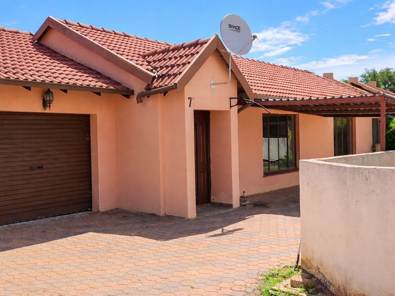 House for sale in Modimolle - Photo 2