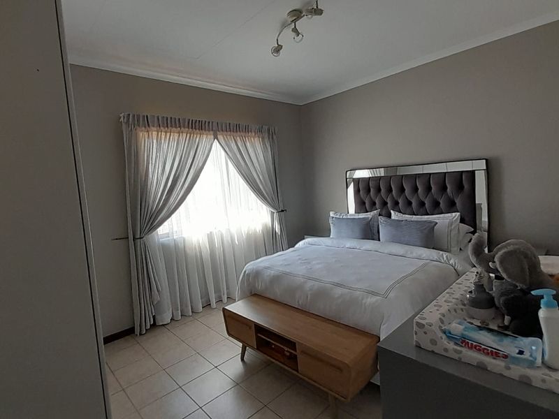 FOR SALE 3 BEDROOMS 2 BATHROOM APARTMENT - Photo 9