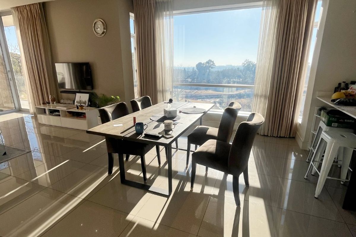 Fully Furnished 2 Bedroom Apartment  - Photo 4