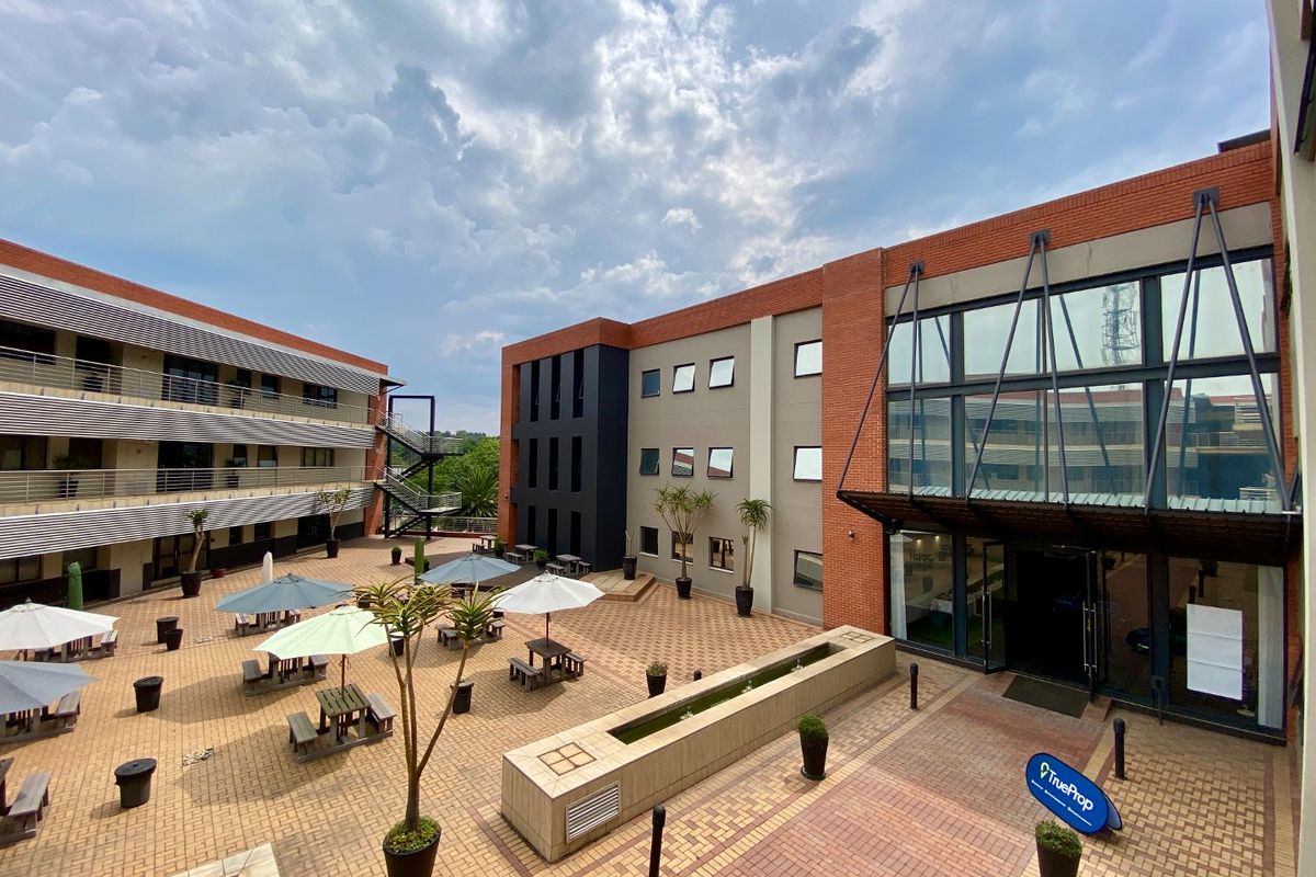 A-Grade Office Space To Let In Woodmead - Photo 4