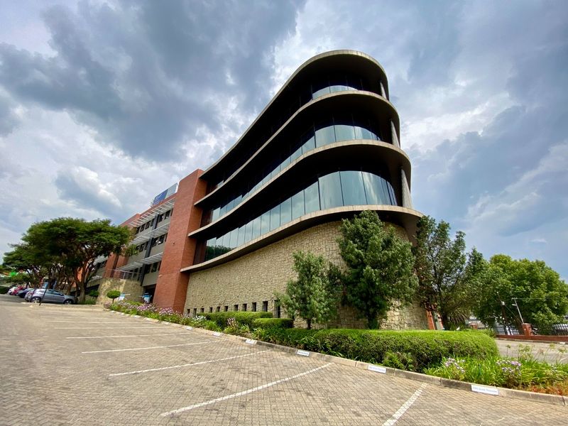 A-Grade Office Space To Let In Woodmead - Photo 2